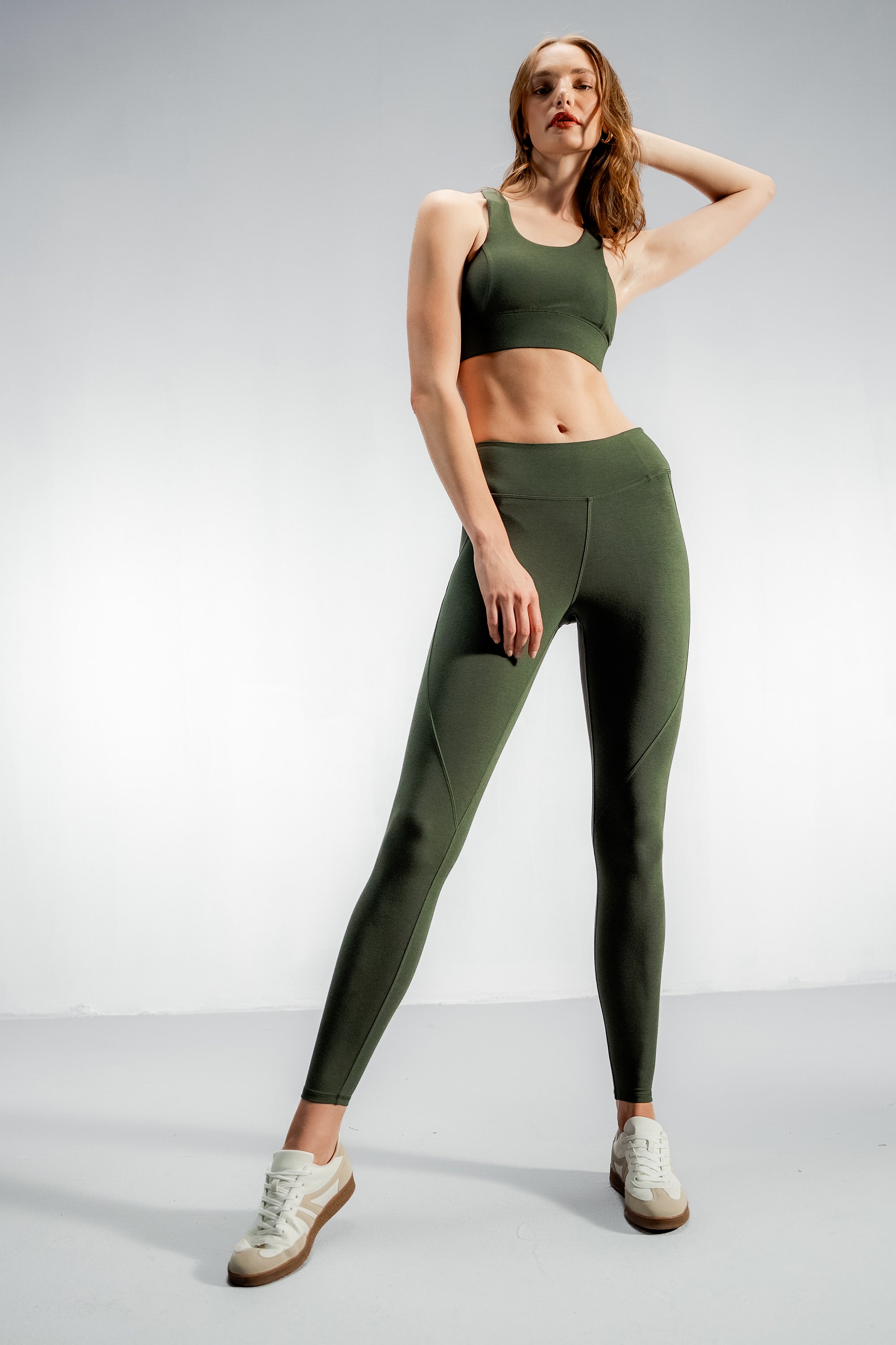 The Contour Bamboo Leggings | Nordic Green