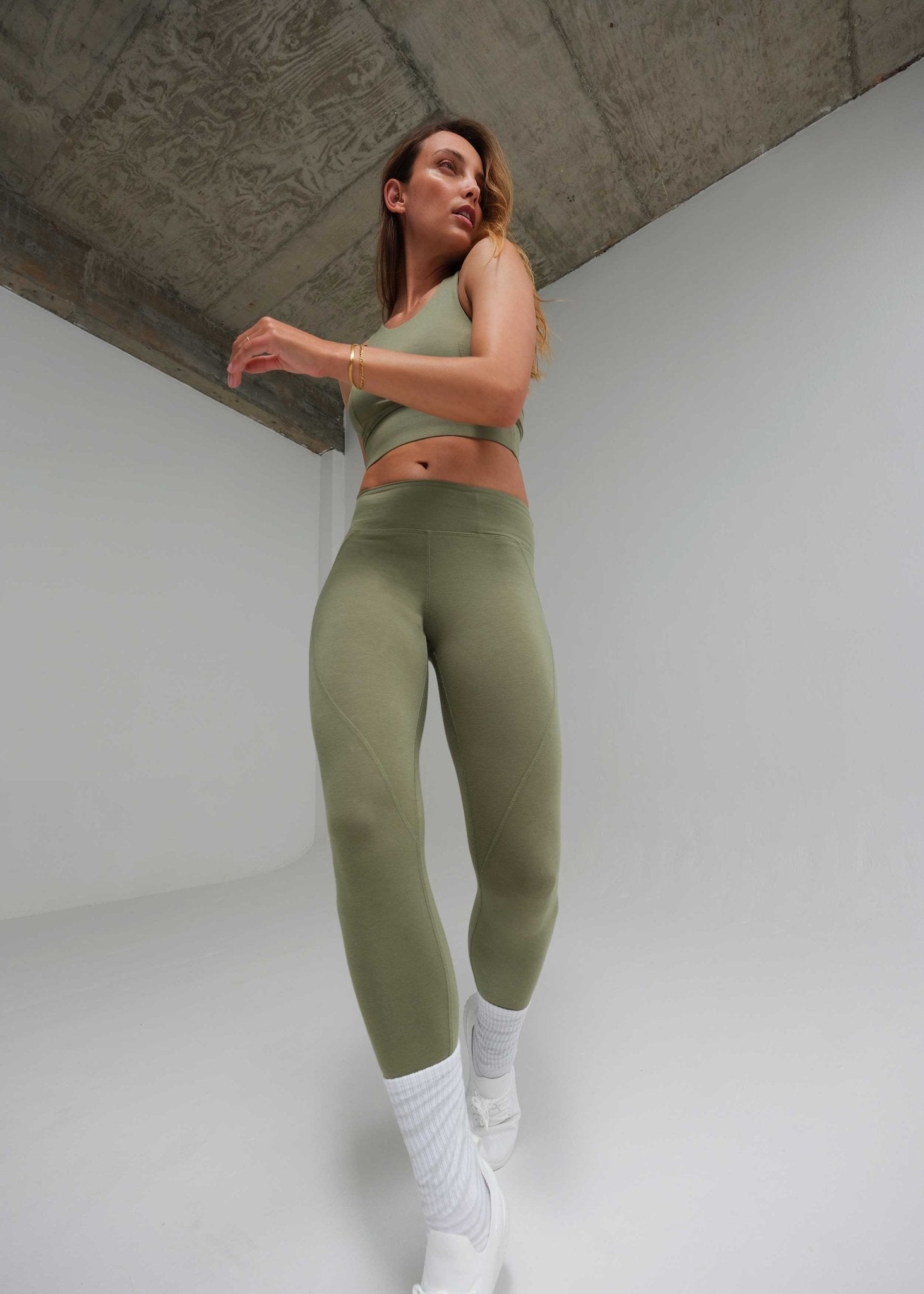 Women's Bamboo Contour Leggings - Airoc Ltd.