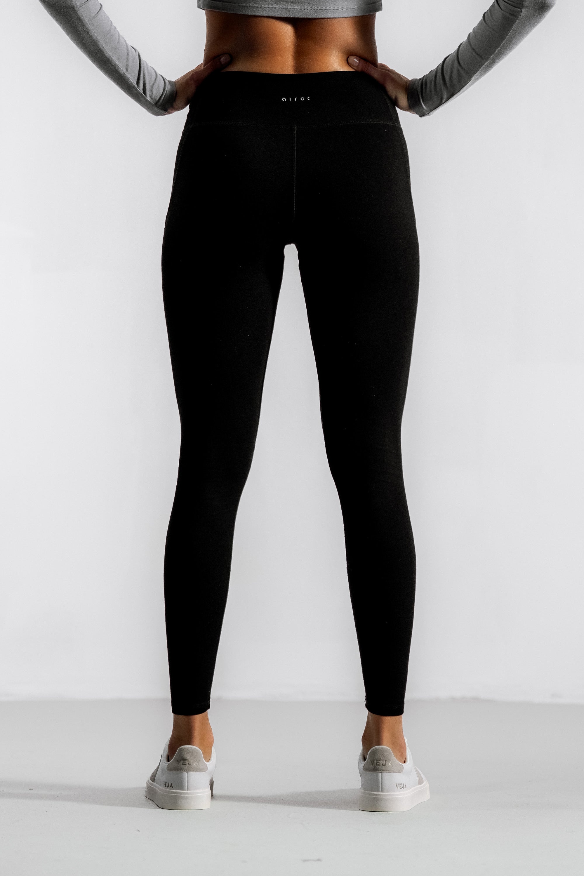 Women's Bamboo Contour Leggings in Midnight Black | Airoc – Airoc Ltd.