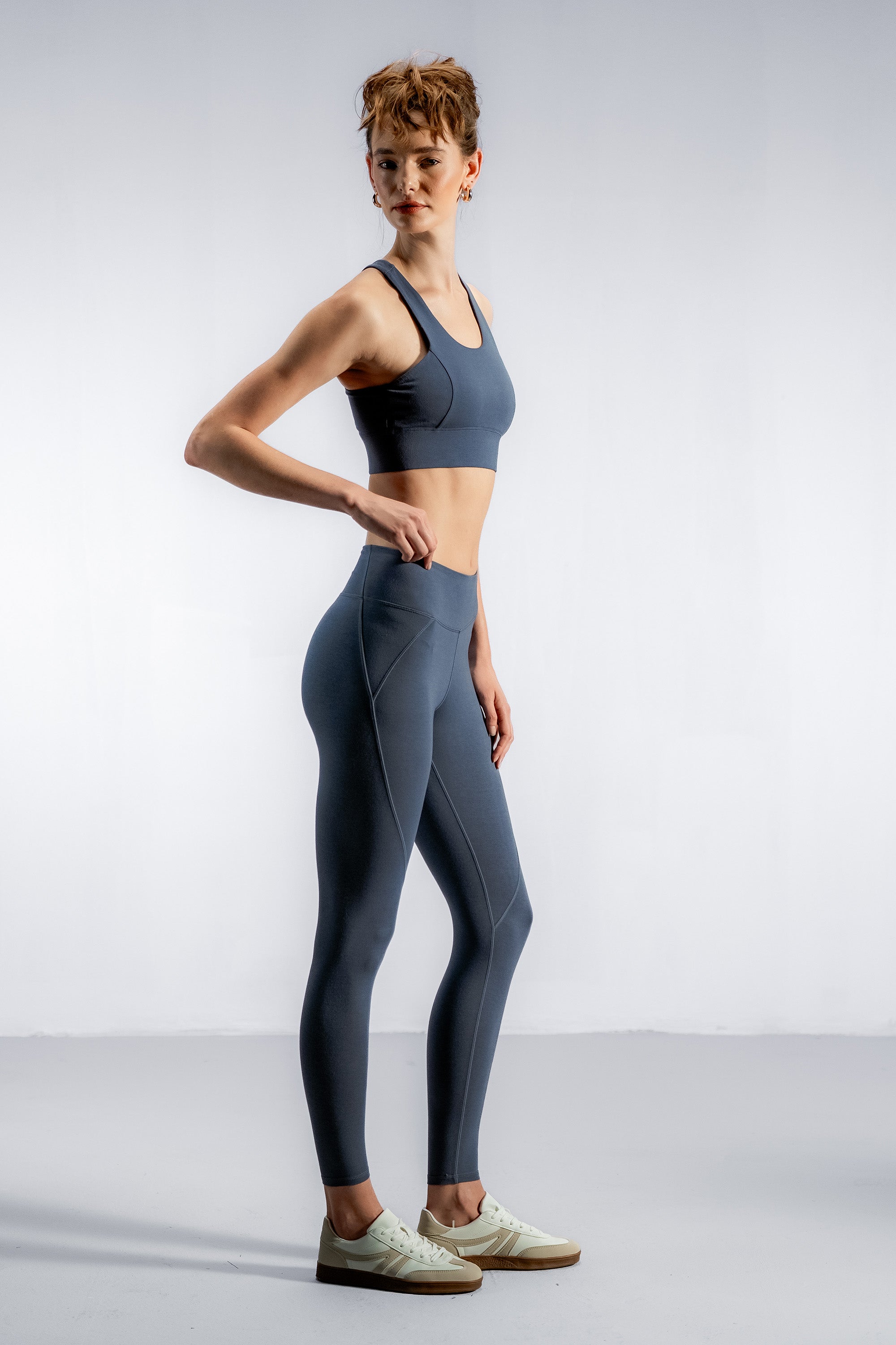 The Contour Bamboo Leggings | Smokey Blue