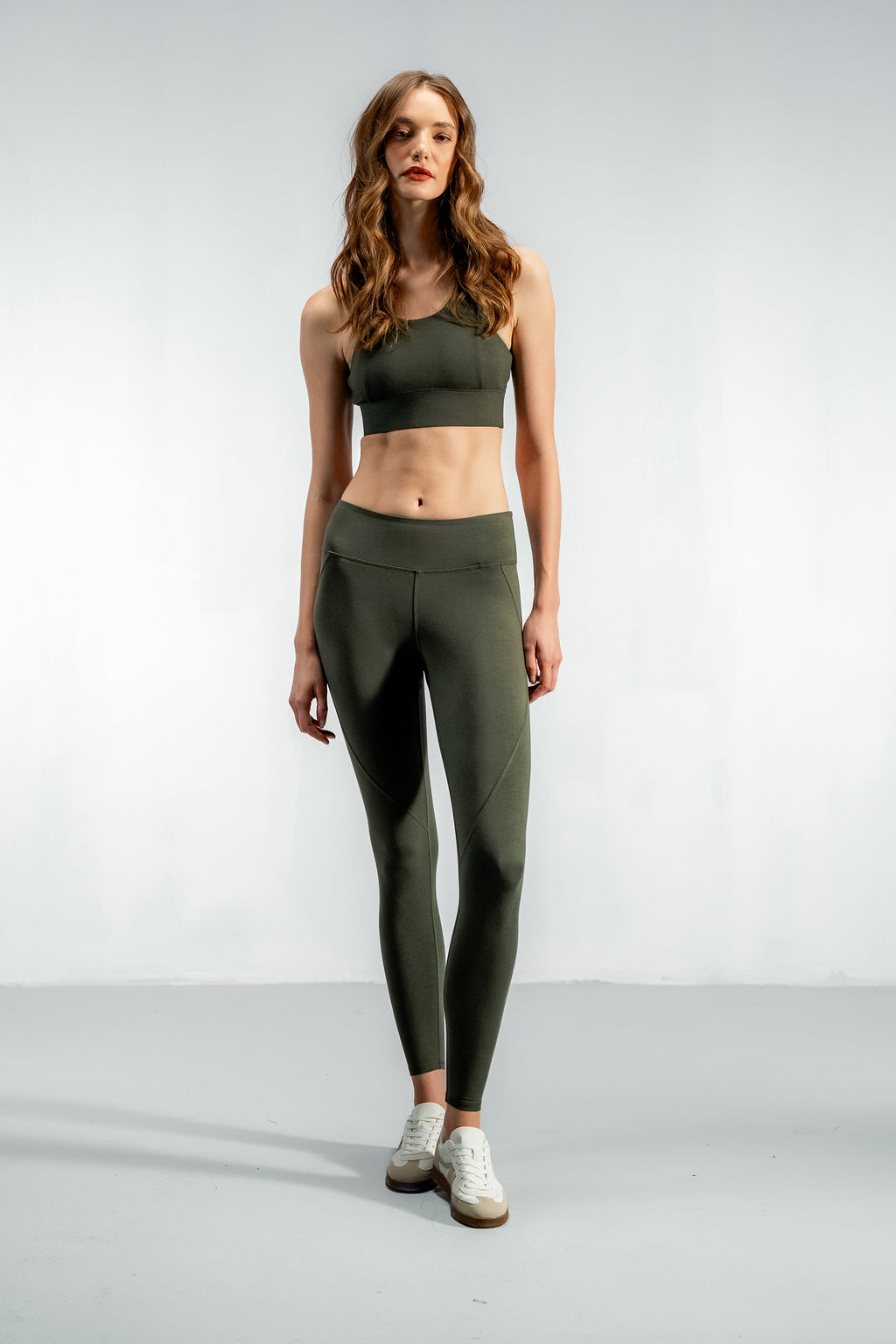 The Contourbamboo™ Crop Top | Nordic Green