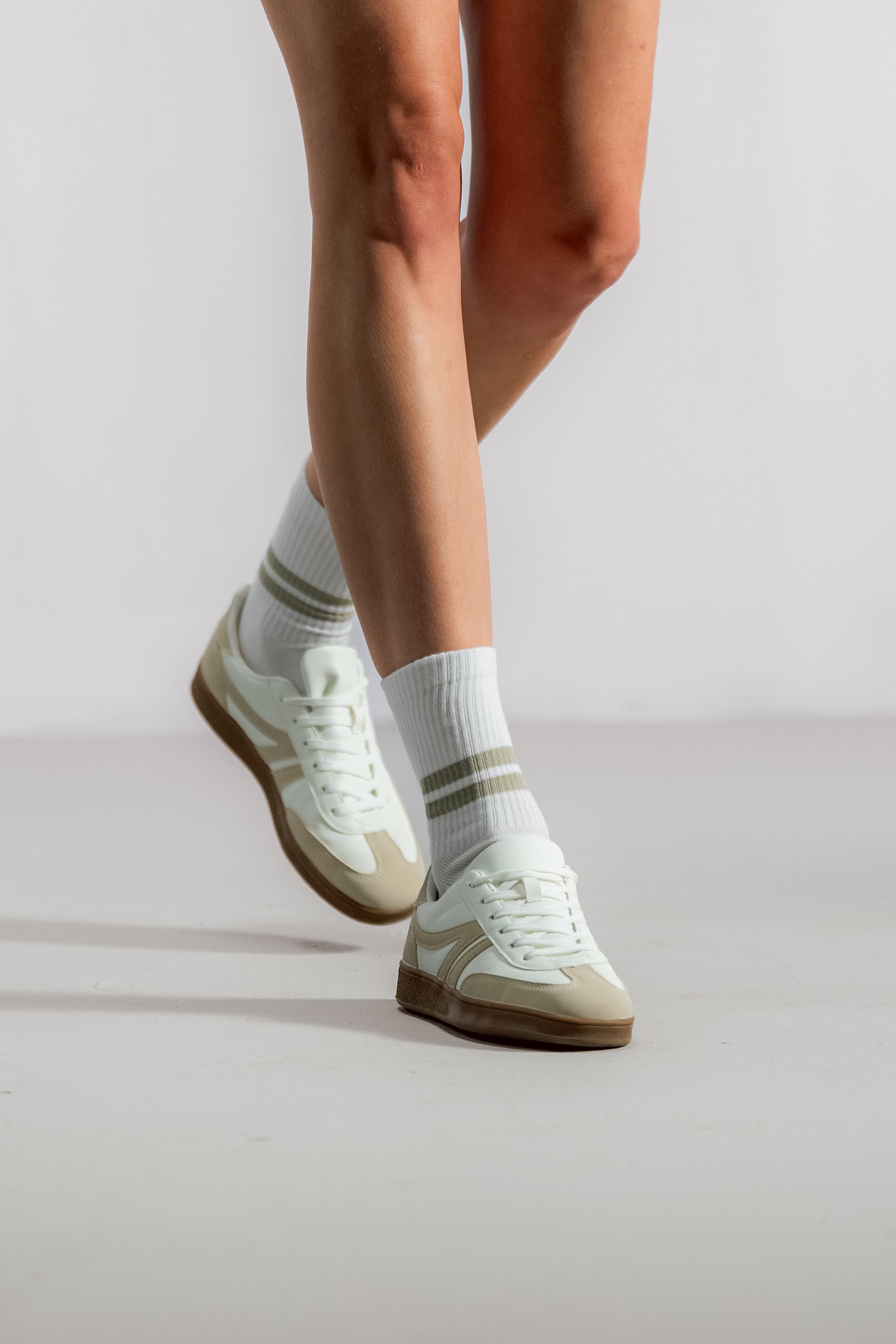 Airo Bamboo Training Socks | White/Aztec Gold